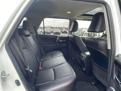Used 2020 Toyota 4Runner TRD Off-Road Premium image 16