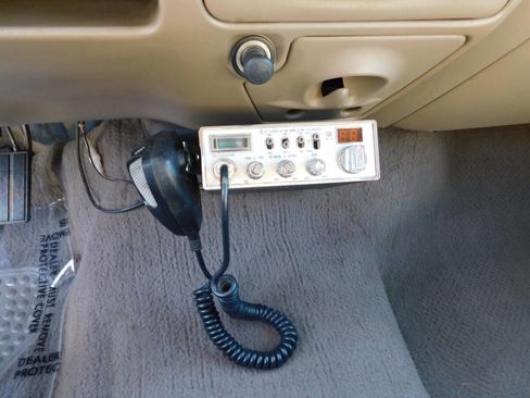 Used 2000 Ford F350 Lariat image 13