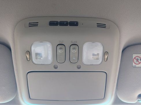 Used 2004 Toyota Land Cruiser AWD/4WD image 11