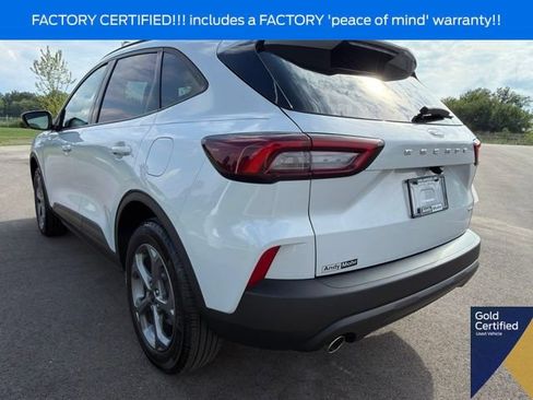 Certified 2025 Ford Escape ST-Line Select AWD/4WD image 15