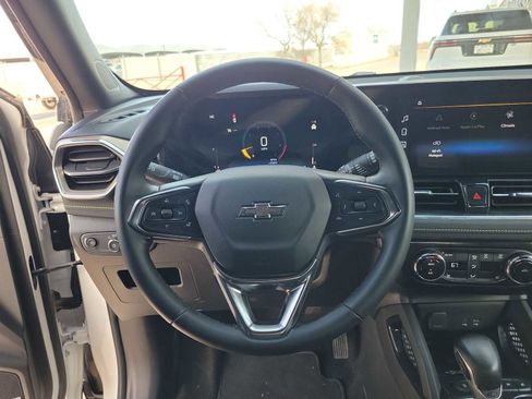 Used 2025 Chevrolet TrailBlazer ACTIV w/ Convenience Package image 11