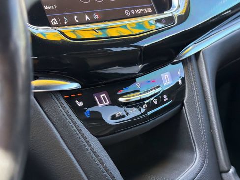 Used 2020 Cadillac XT6 Sport AWD/4WD image 17