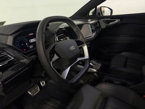 Used 2024 Audi Q4 e-tron Premium Plus w/ Premium Plus AWD/4WD image 22