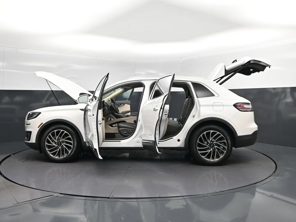 Used 2020 Lincoln Nautilus Reserve w/ Equipment Group 201A FWD image 46