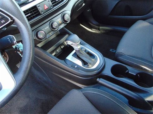 Used 2023 Kia Forte LXS image 14