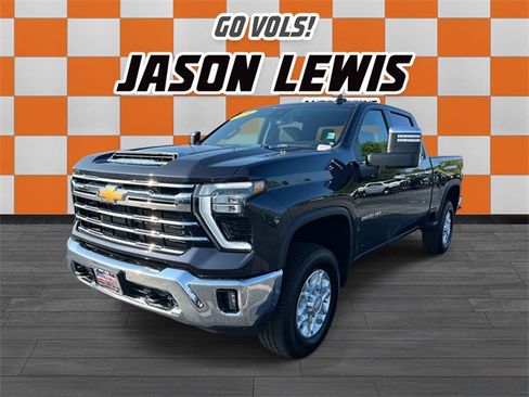 Used 2024 Chevrolet Silverado 2500 LTZ image 9