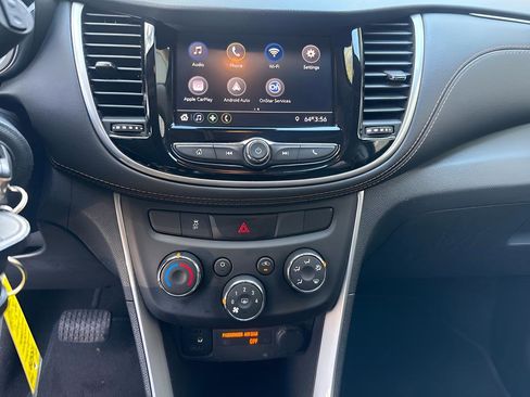 Used 2020 Chevrolet Trax LS AWD/4WD image 26