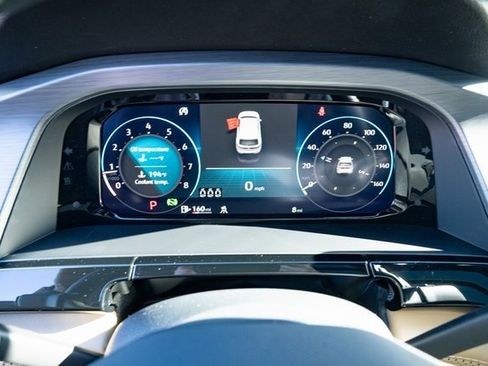 New 2026 Volkswagen Atlas Cross Sport SE image 19