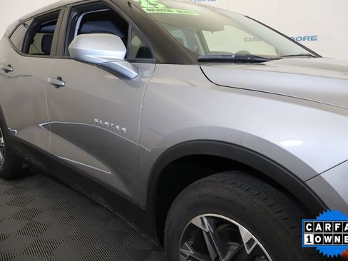 Used 2025 Chevrolet Blazer LT FWD image 4