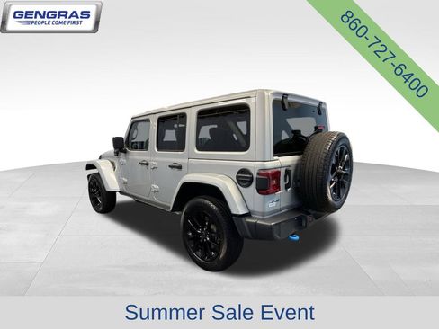 Used 2024 Jeep Wrangler Unlimited Sahara AWD/4WD image 4