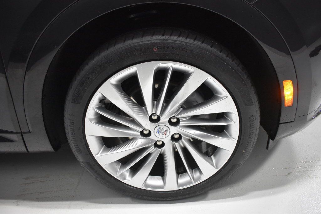 Used 2024 Buick Envision Avenir AWD/4WD image 10