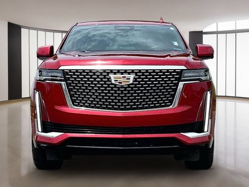 Used 2024 Cadillac Escalade Premium Luxury AWD/4WD image 3