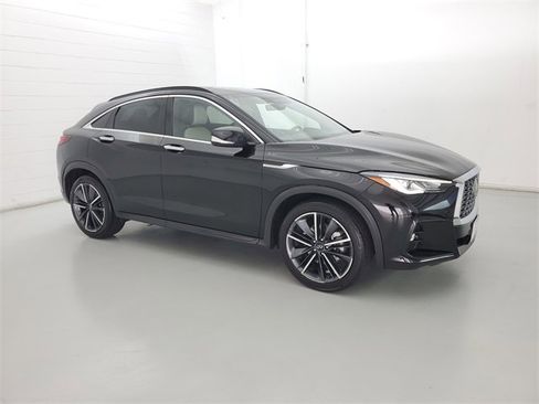 Used 2024 INFINITI QX55 Luxe image 4
