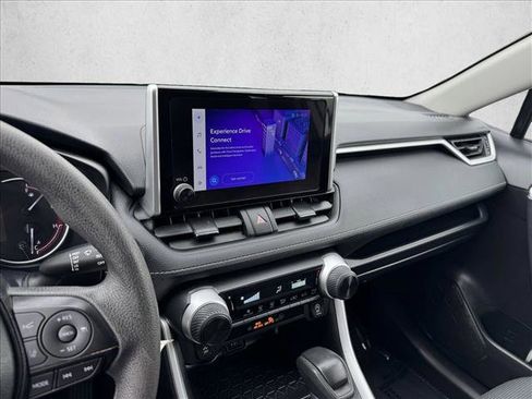 Used 2024 Toyota RAV4 LE image 13