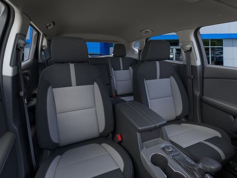 New 2026 Chevrolet Blazer LT image 40