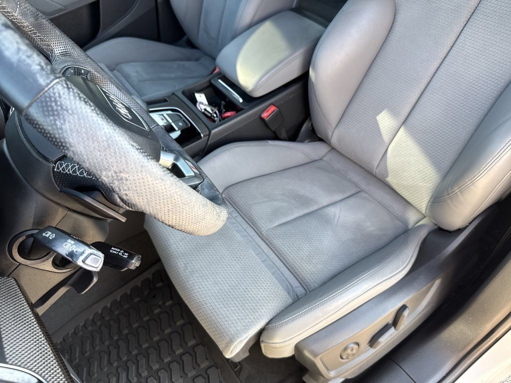 Used 2022 Audi SQ5 Premium w/ Convenience Package AWD/4WD image 11