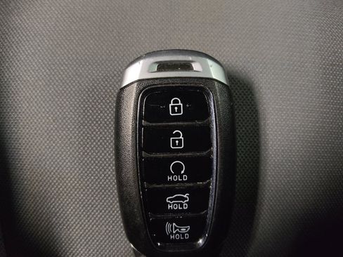 Used 2022 Hyundai Elantra SEL w/ Cargo Package FWD image 32