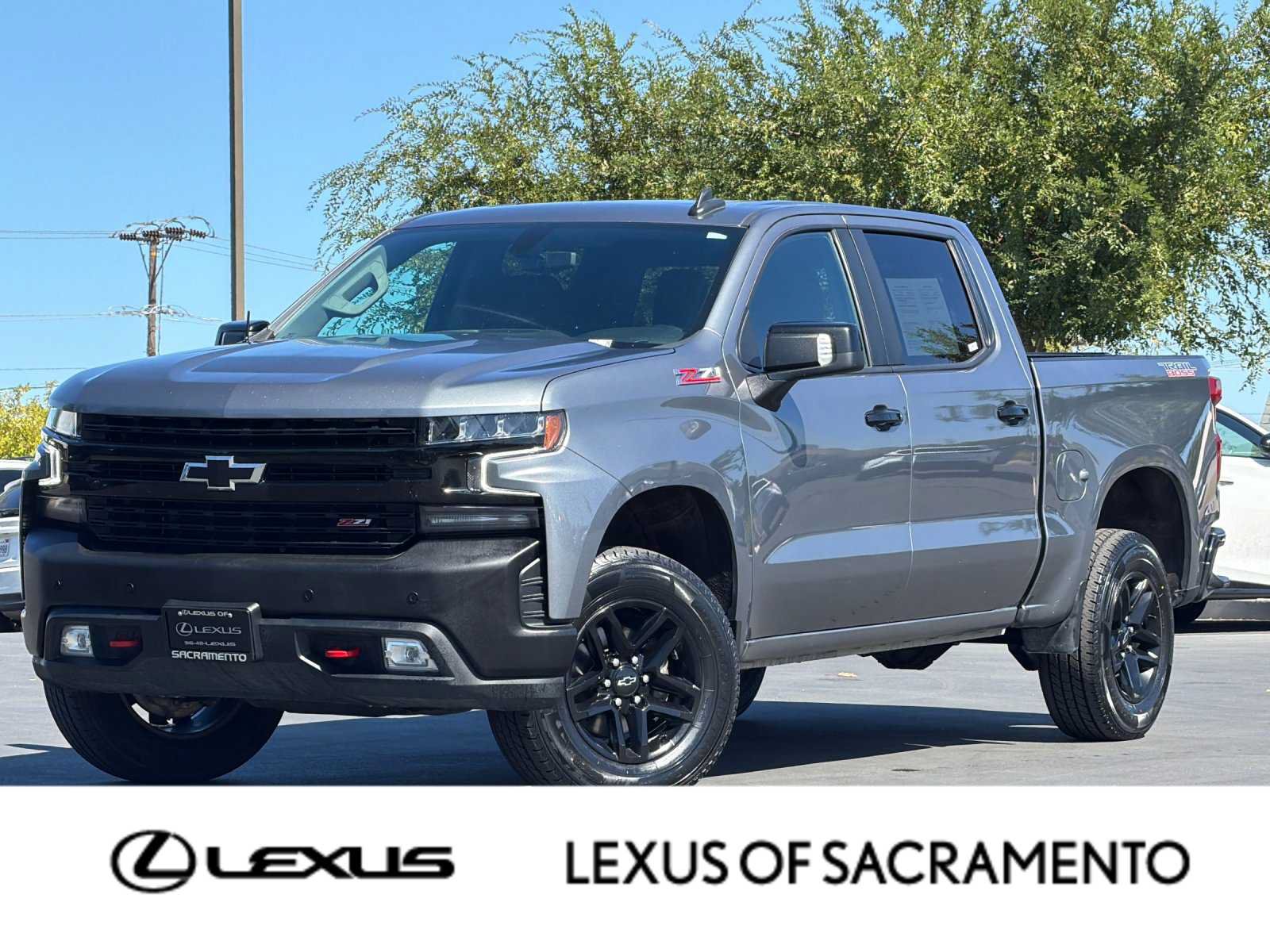 Used 2022 Chevrolet Silverado 1500 LT Trail Boss w/ LT Trail Boss Premium Package AWD/4WD image 1