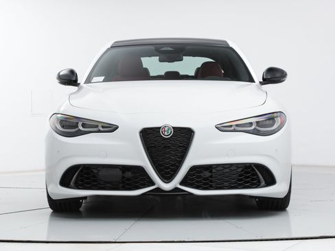 New 2026 Alfa Romeo Giulia w/ Driving Assist Package RWD image 8
