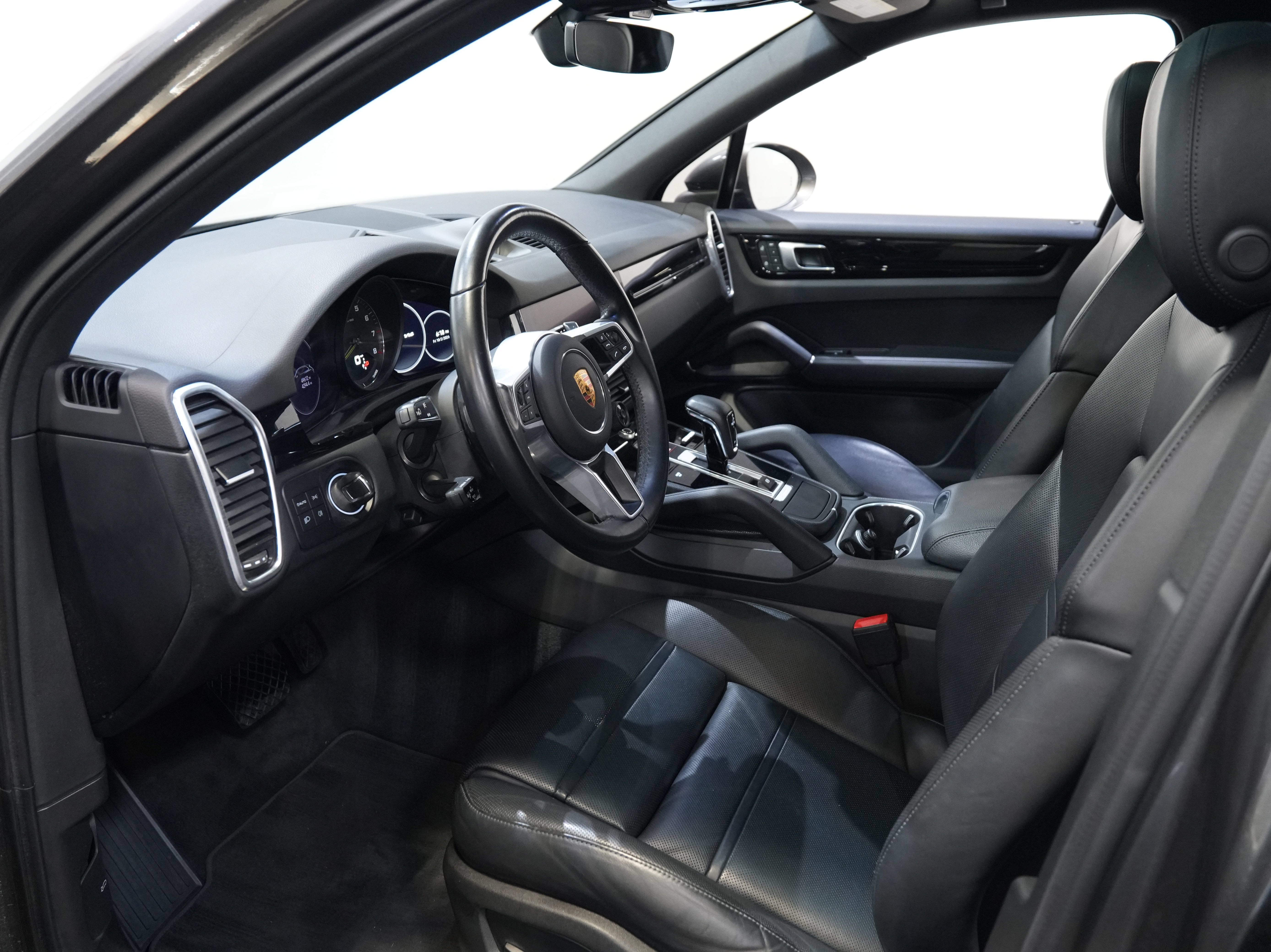 Used 2022 Porsche Cayenne E-Hybrid AWD/4WD image 31
