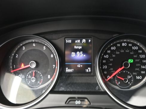 Used 2019 Volkswagen Atlas SE FWD image 9
