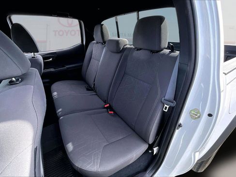 Used 2019 Toyota Tacoma TRD Off-Road image 25