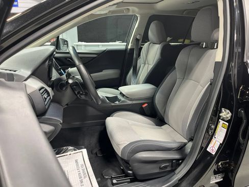 Used 2020 Subaru Outback Premium w/ Popular Package #1 AWD/4WD image 16