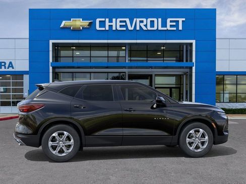 New 2026 Chevrolet Blazer LT image 5