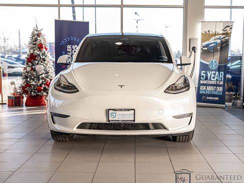 Used 2020 Tesla Model Y Long Range image 2