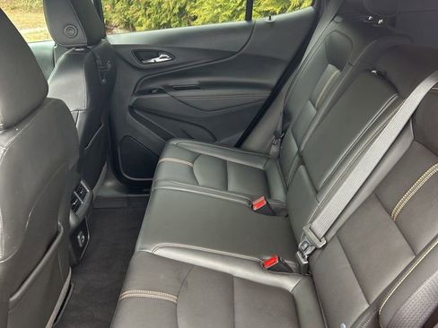 Used 2022 Chevrolet Equinox Premier image 25