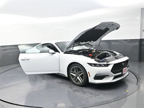 Used 2024 Ford Mustang Coupe image 31