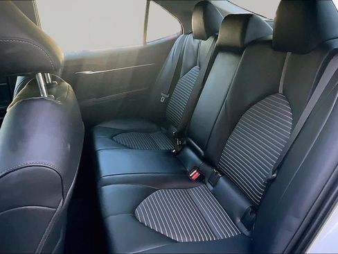 Certified 2022 Toyota Camry SE FWD image 21