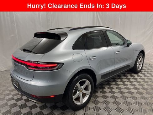 Used 2021 Porsche Macan image 3