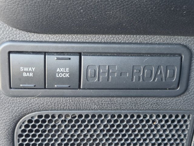 Used 2013 Jeep Wrangler Unlimited Rubicon w/ Connectivity Group AWD/4WD image 23
