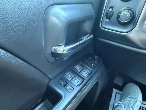 Used 2019 Chevrolet Silverado 2500 LT image 25