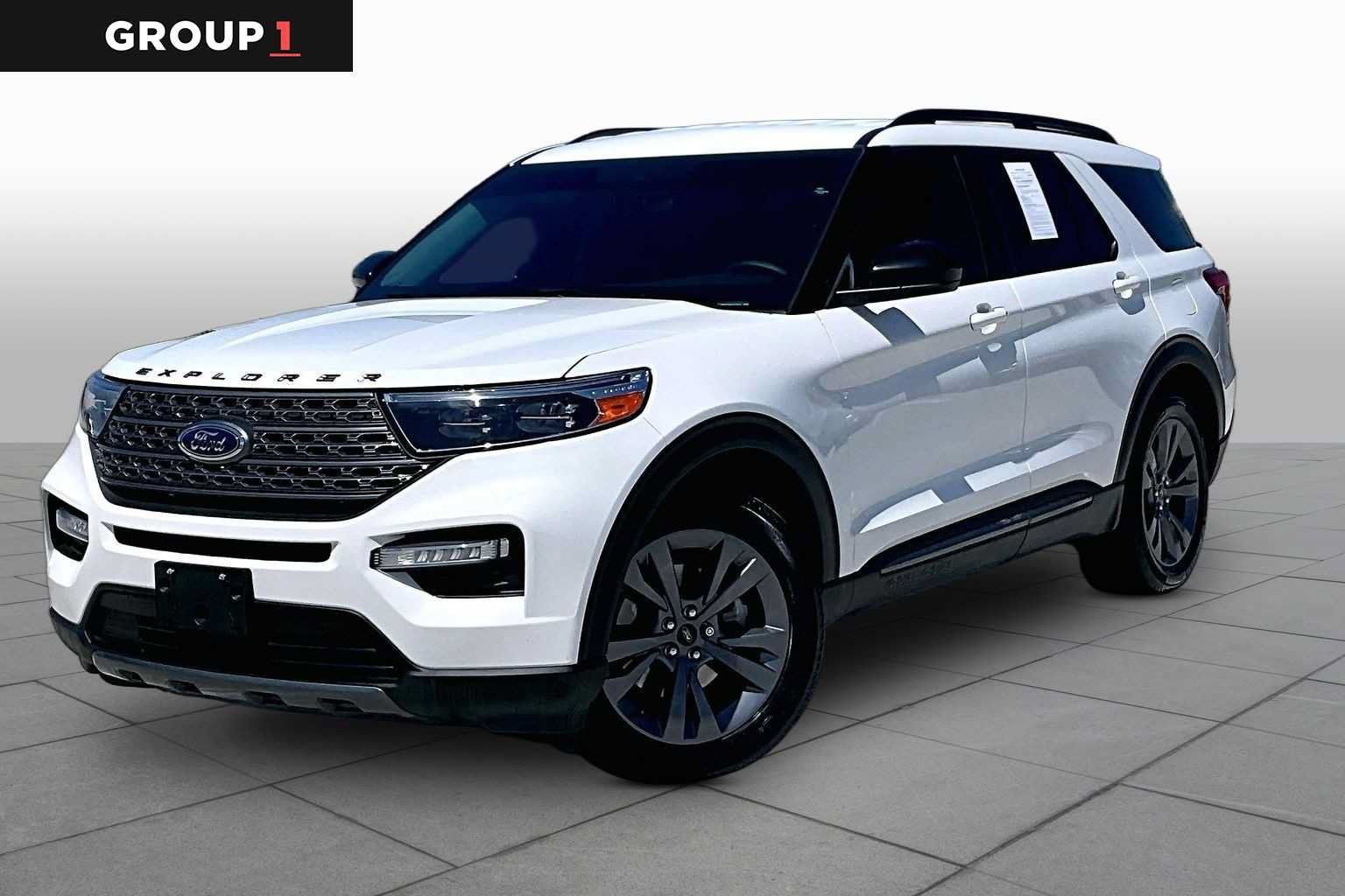 Used 2024 Ford Explorer XLT w/ Equipment Group 202A RWD image 1