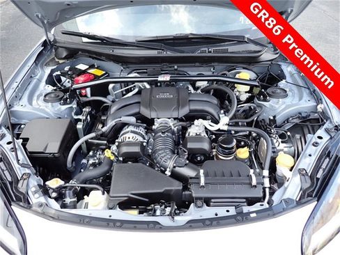 New 2025 Toyota GR86 Premium image 15