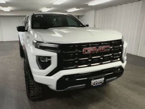 Certified 2024 GMC Canyon AT4X image 3
