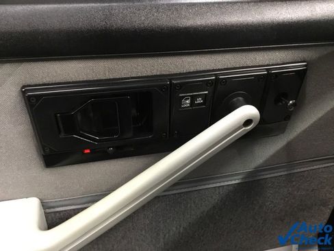 Used 1987 Chevrolet Camaro Z28 image 18