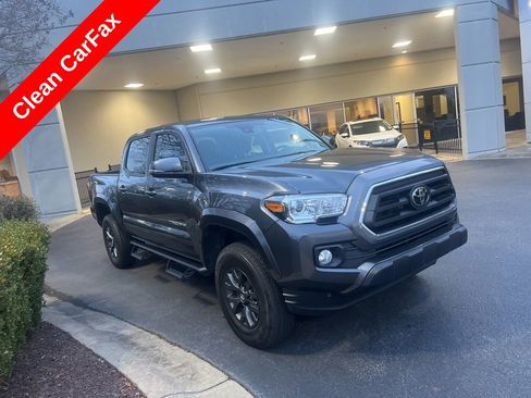 Used 2023 Toyota Tacoma SR5 w/ Technology Package image 5