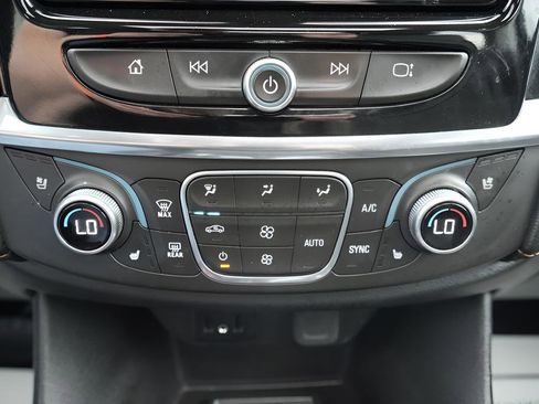 Used 2018 Chevrolet Traverse Premier w/ LPO, 'HIT The Road' Package image 39