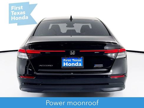 Used 2023 Honda Accord Sport image 7