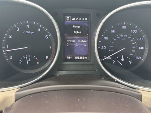 Used 2017 Hyundai Santa Fe FWD image 14