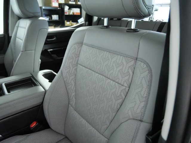 Used 2024 Toyota Tundra Limited AWD/4WD image 14