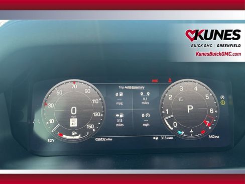 Used 2024 Land Rover Defender 130 X-Dynamic SE image 29