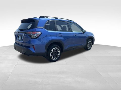 Used 2026 Subaru Forester Premium AWD/4WD image 8
