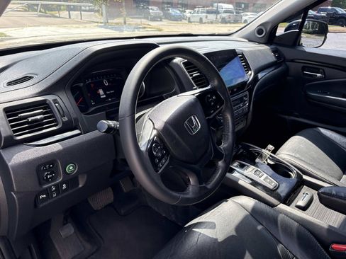 Used 2019 Honda Pilot Touring image 18