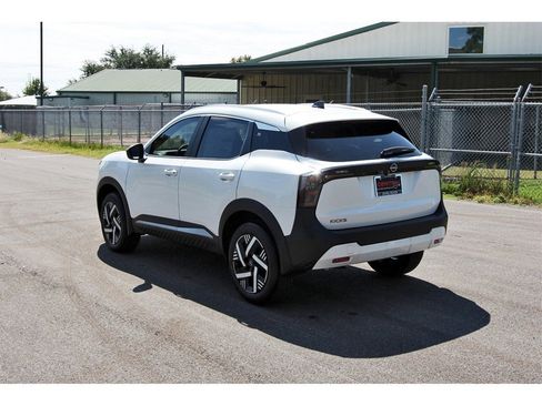 New 2026 Nissan Kicks SV image 3