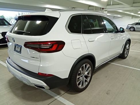 Used 2022 BMW X5 xDrive40i w/ Premium Package AWD/4WD image 5