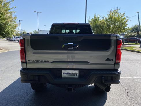 Used 2026 Chevrolet Silverado 2500 ZR2 w/ ZR2 Bison Edition AWD/4WD image 8
